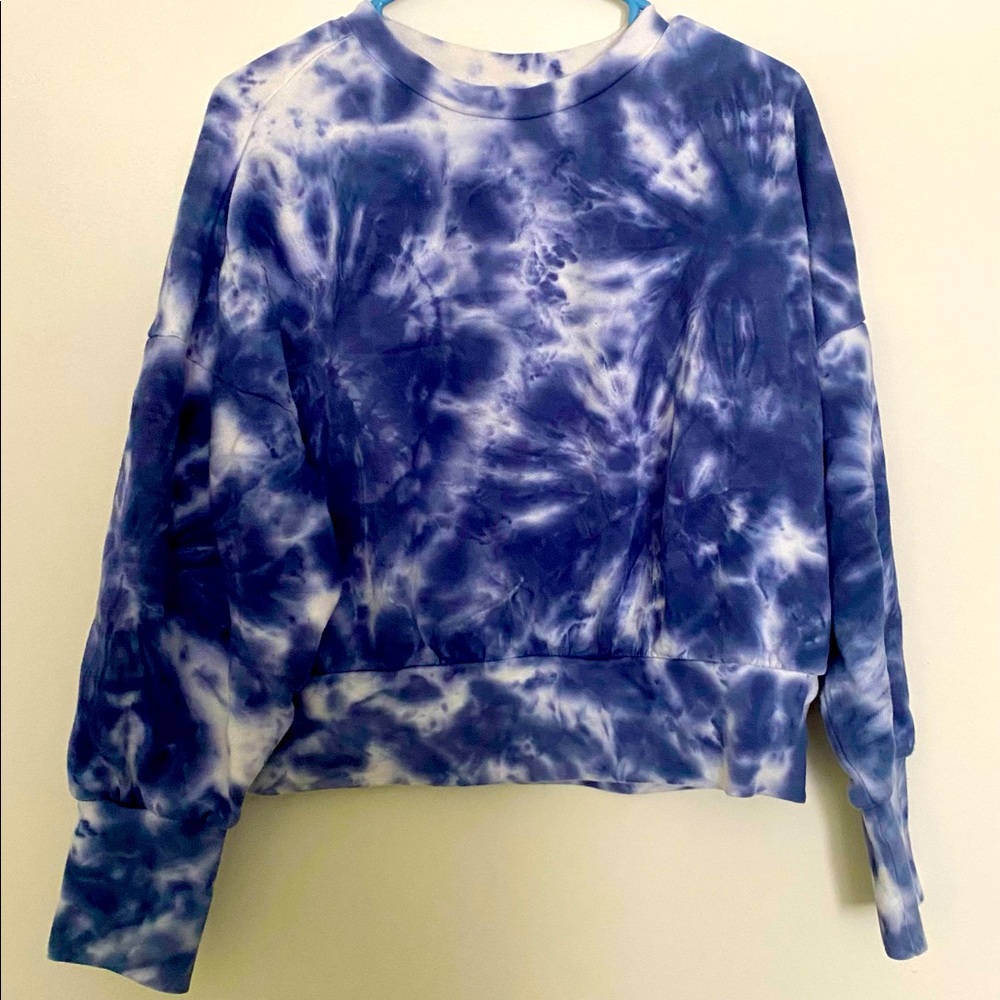 Size Large Old Navy Cropped Tie Dye Crew Sweatshirt